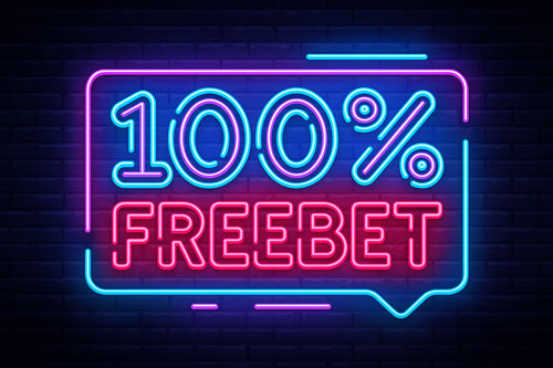 CompareBet's tweet photo. 🎁Où gagner des #Freebets gratuitement pour ce 1er match de la Coupe du Monde ?

1. Unibet : 10 x 100 € de Freebets, Tirage Au Sort demain
https://t.co/uwLagsqobw

2. Betclic : 30 x 50 €, TAS 16h
https://t.co/mzGhzADu2Y

2. Winamax : 5 x 10 €, TAS 17h
https://t.co/8KsEiOGElH

3. Pmu Play  : 30 x 10 €, TAS 21h
https://t.co/3speifYvTv