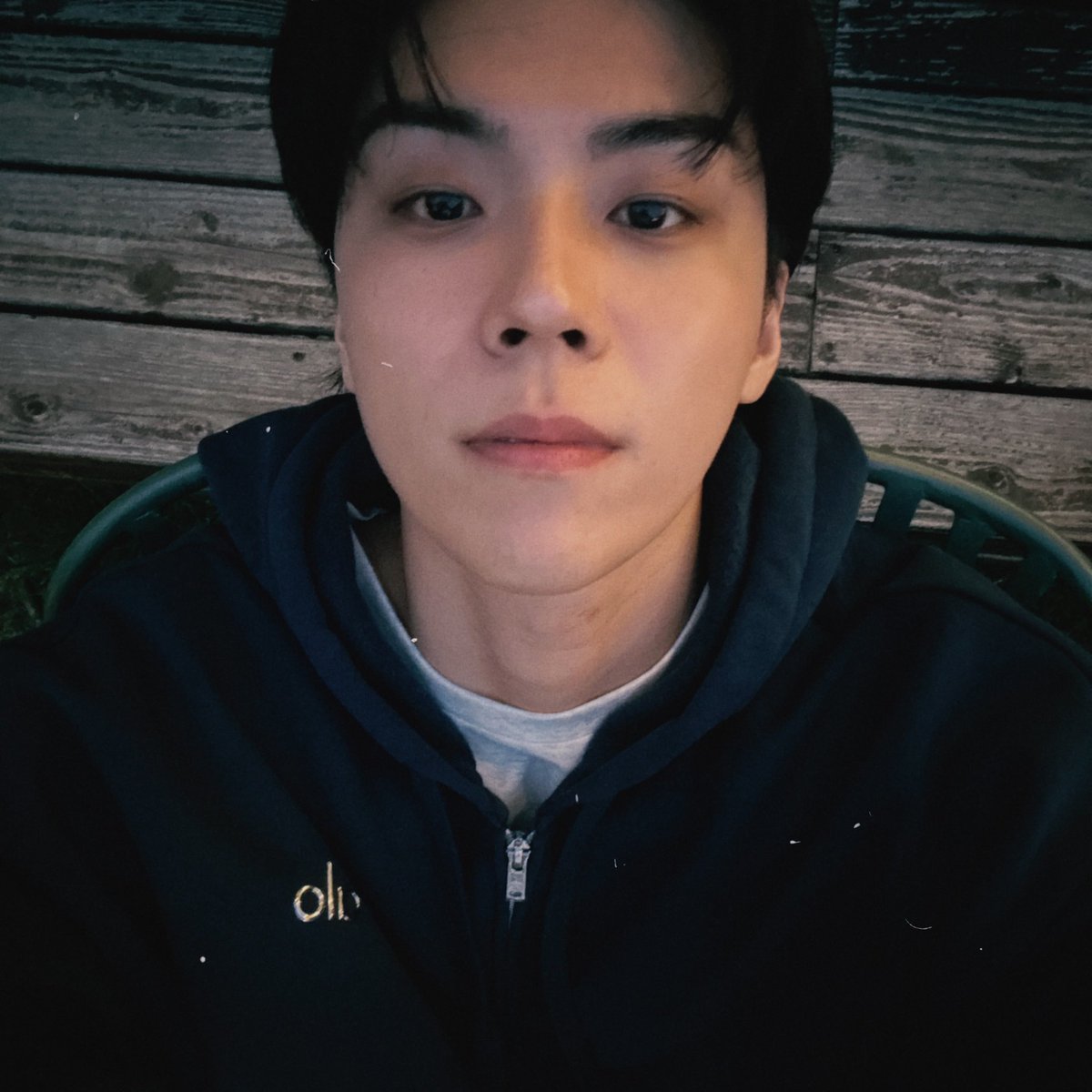 7dohoon's tweet photo. everything is good today? https://t.co/ChaTmMeqft