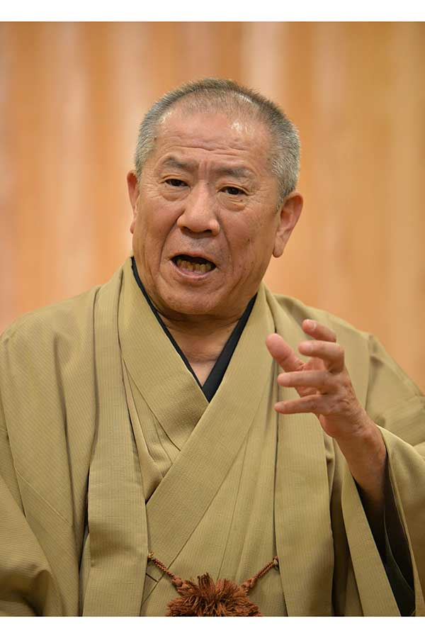 waaaall_eeeee's tweet photo. どうでもいいけど最近の若い子の「やこば」に違和感しかない
夜行バスって短い言葉を、さらに強いて略すなら「やばす」 https://t.co/8T6slLiMp0