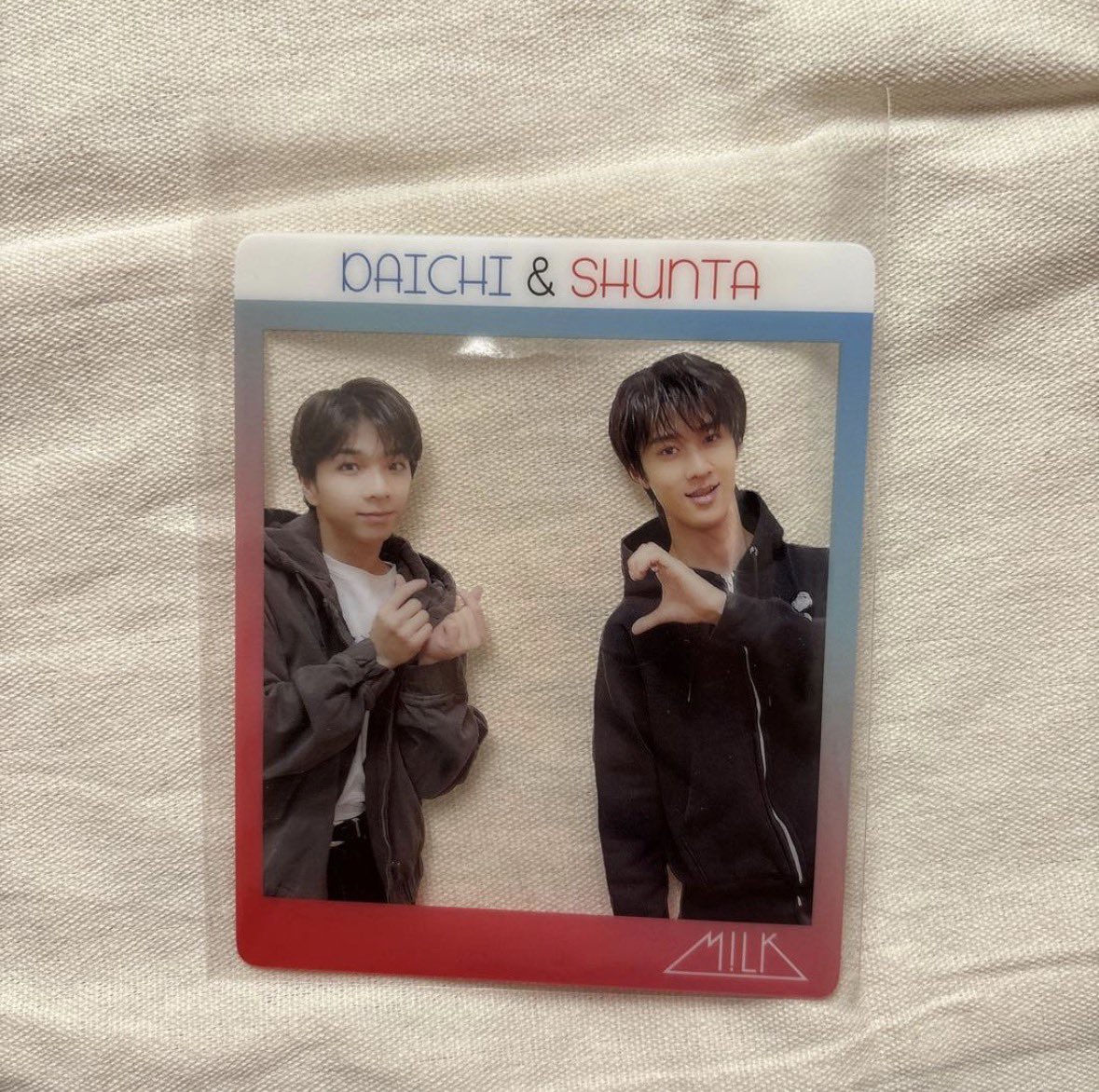 k27m6's tweet photo. @OYPStLqRL717688 検索から失礼致します。当方のポスト見ていただき求めているものがあれば塩﨑お譲り可能ですのでご検討よろしくお願い致します🙇🏻‍♀️こちらのグッズもお譲り可能です。 https://t.co/Q1taH9eSBv