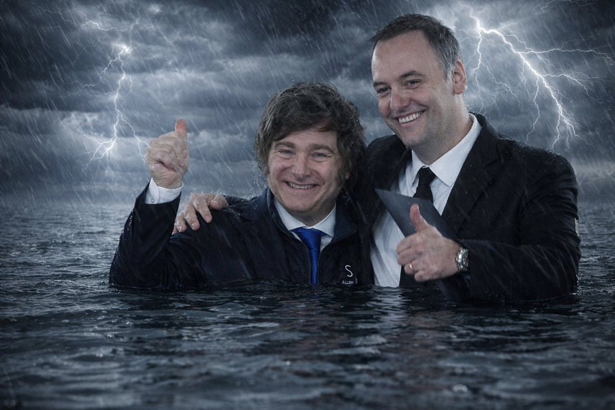 biencuyano's tweet photo. LA LIBERTAD DE TOMARTE DE GIL
Adorni un tipo de suerte! Tras sus demoradísimos 36 días en presentar el detalle de su declaración jurada ante la Oficina Anticorrupción, Adorni contó que encontró 200 mil dólares en el departamento de su papá y luego un pendrive en un cajón con miles de criptomonedas. El presidente Milei retrucó sin reírse "Vieron que Adorni no robó!"

➡️https://t.co/4el6IG9X79