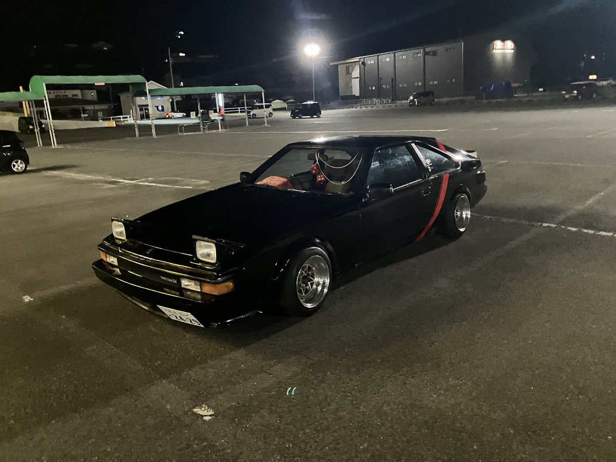 Fn8639's tweet photo. なんでなん？なんでなん？
特に仕様変更せずにしばらく乗ってんのに
「いやーやっぱ俺の車かっけえわー」って時と
「俺の車はこれとアレが足りない」ってなってまう時があるんなんでなん？ https://t.co/DGC9xkAl3E