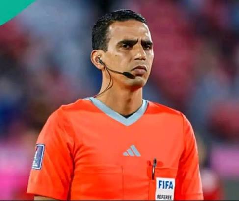 SrAnsetzungen's tweet photo. FIFA WM 2026, 1. Spieltag Gruppe E
Deutschland 🇩🇪 - Curacao 🇨🇼 (So., 19 Uhr)
🙍♂️: Jalal Jayed 🇲🇦
🚩: Zakaria Brinsi 🇲🇦
🚩: Mostafa Akarkad 🇲🇦
4️⃣ : Abongile Tom 🇿🇦
5️⃣ : Zakehle Siwela 🇿🇦
🖥 :
🖥 :
🖥 :
Info ℹ️ = Die VAR-Ansetzungen kommen in Kürze !
#Jayed #GERCUW #WM2026 https://t.co/3nMarbCuX6