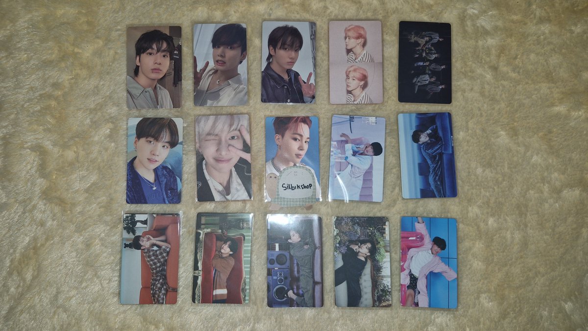 skz8_stays's tweet photo. WTS PHOTOCARD OFFICIAL BTS, TWICE, ENHYPEN, STRAY KIDS, THE BOYZ, TREASURE

🏠 Dom Malang
- cek condi + harga bisa DM admin
- packing gratis
- bisa 🍊

Bantu RT ya Moots 💕
#bts #twice #enhypen #theboyz #treasure #straykids #wts #photocard https://t.co/R9fxcAwdvB