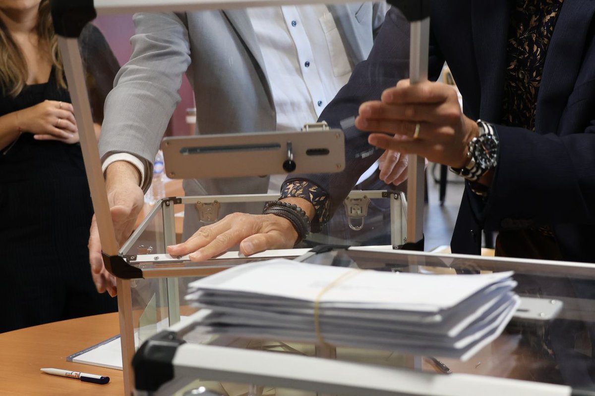 SDIS71's tweet photo. #CASDIS | Après l’installation des conseils municipaux et communautaires, les élus des communes et des EPCI de @saoneetloire ont voté leurs futurs représentants au CA du @SDIS71. Place au dépouillement des votes !
🎯Prochaine étape : la séance d’installation le 29 juin prochain. https://t.co/AtUY3Skt7h