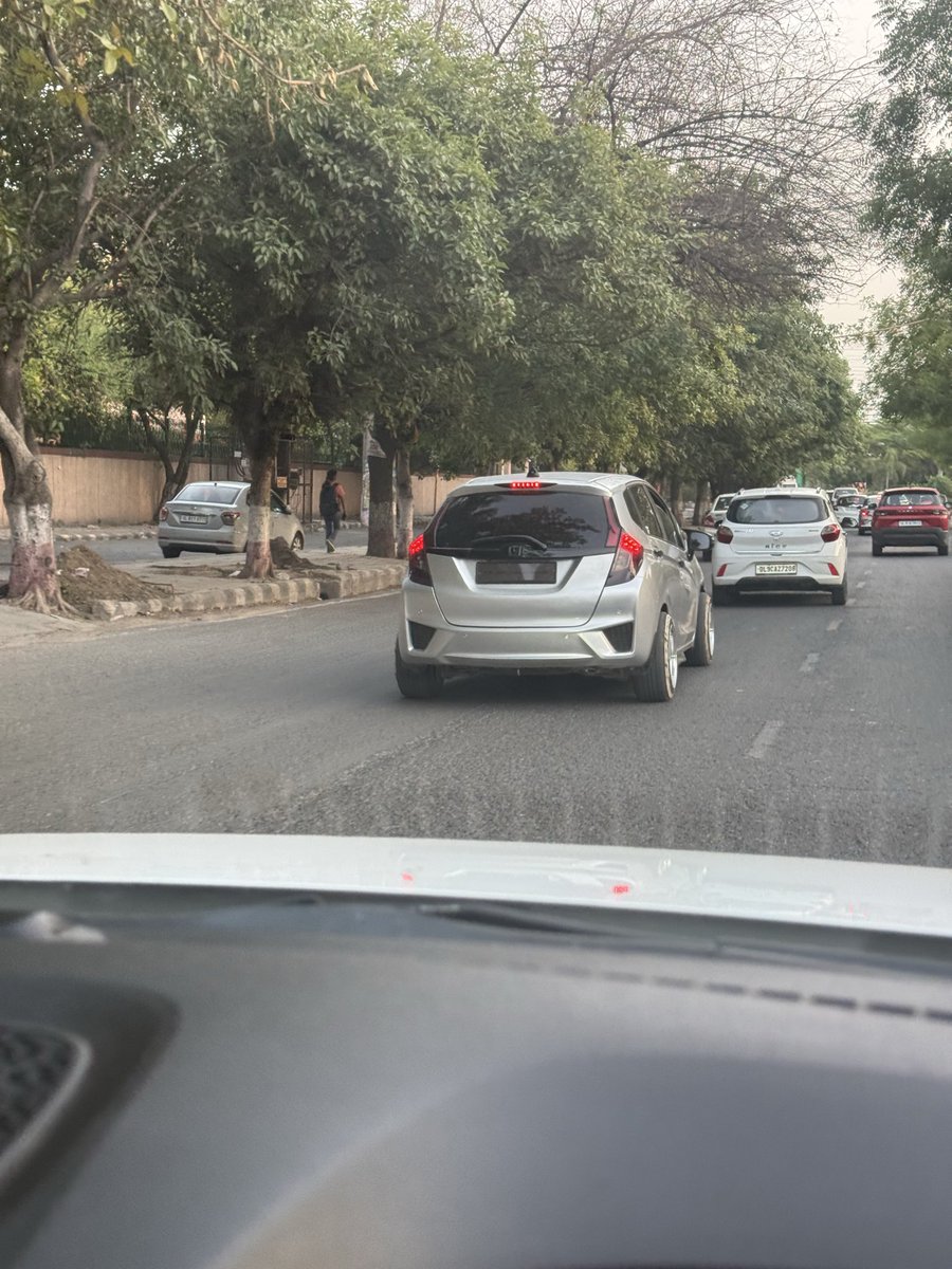 Name_Nishant's tweet photo. @DelhiPolice @dtptraffic 

Is this number plate legal? Even 100% tinted windows?

Saw this car right now crossing Max Hospital Dwarka. https://t.co/Ib9wVWZaoA