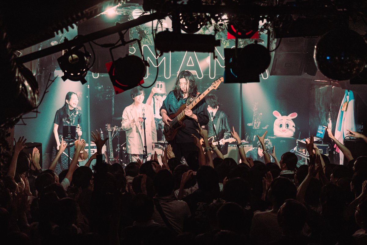 BIGMAMAofficial's tweet photo. Thankyou for coming!!!

11 June 2026
#𝐌𝐎𝐓𝐇𝐄𝐑𝐋𝐀𝐍𝐃
〜The Climax Parade〜
MUSIC ZOO KOBE 太陽と虎
Guest violin #花井悠希 (1966QUARTET)

photo by @peruchi_phoba https://t.co/TAW0HhQRRG