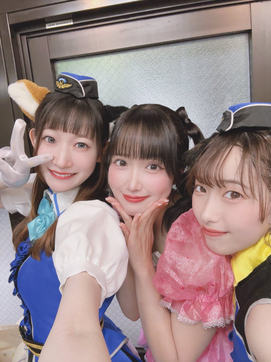 minako_hskw's tweet photo. 先日私のスマホでも一緒に撮っていただきました💗

ピンクの可愛い衣装がとっても似合っていて、お話も楽しくて幸せ空間でした(⸝⸝ ◜𐋣◝⸝⸝)
ありがとうございました🎀 https://t.co/etiFwonUK4
