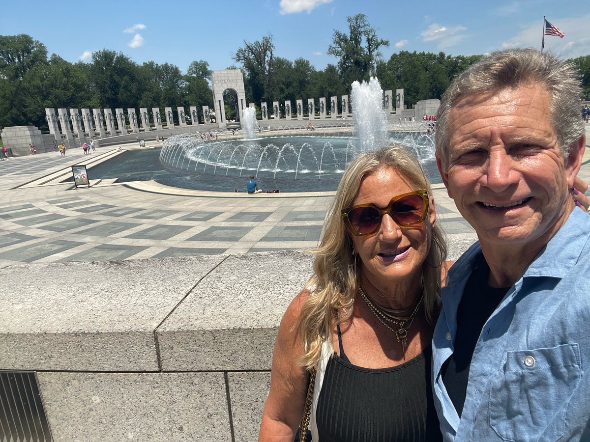 pjkorman's tweet photo. David,

Here's a pic from one year ago.  

The reflecting pool in front of the Lincoln Memorial was algae green.  

The water pumped to the WWII Memorial at the opposite end was clearer...still a bit cloudy. Probably filtered.

You can see people dipping their feet into the WWII Memorial pool.  No one got near the Reflecting Pool, even on this hot day.  

As a pool owner, the problem was most likely thick growth on the surfaces of the reflecting pool. It clearly needed a thorough cleaning and resurfacing to stem the leaks.