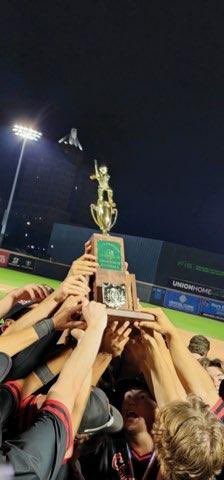 ChardonBaseball's tweet photo. On this day on ‘Topper Baseball history—- 
Chardon defeats Akron Archbishop Hoban 8-5 to bring home the Div. II State Championship to Chardon! https://t.co/CSnM2MfLCP