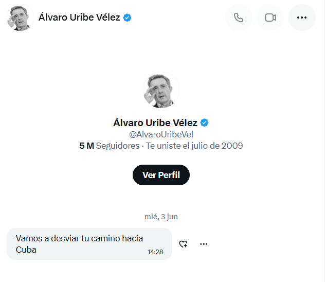 Alejandrachacon's tweet photo. Recibí por mensaje interno desde una cuenta verificada atribuida al expresidente @AlvaroUribeVel el mensaje: "Vamos a desviar tu camino hacia Cuba".
No sé qué les asusta más: una mujer haciendo política, una madre defendiendo sus ideas o alguien que no se deja gobernar por el miedo.
No me van a desviar. Seguiré defendiendo la paz, la democracia y la vida.
@IvanCepedaCast @PactoCol  @PizarroMariaJo  @MafeCarrascal @Lourdes_Mateuss @ClaraLopezObre @NoticiasUno @RTVCnoticias @FLIP_org @MJDuzan