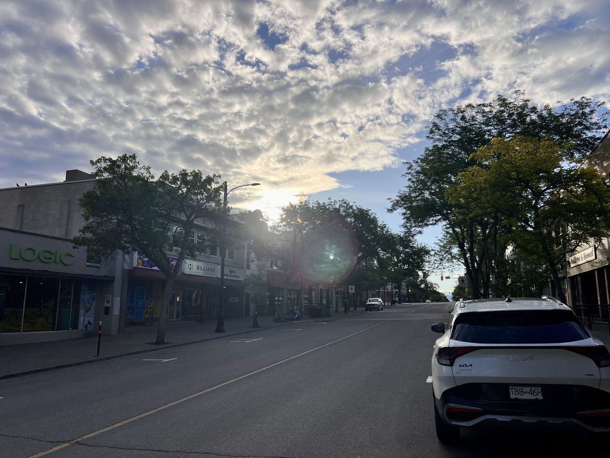 DHerbertCBC's tweet photo. Good morning from downtown #Kamloops, mainly sunny this morning with increasing clouds and a chance of showers late this afternoon, a risk of thunderstorms tonight with a high of 25 and a low of 12. Have a good one! https://t.co/hPbkWL6FO6