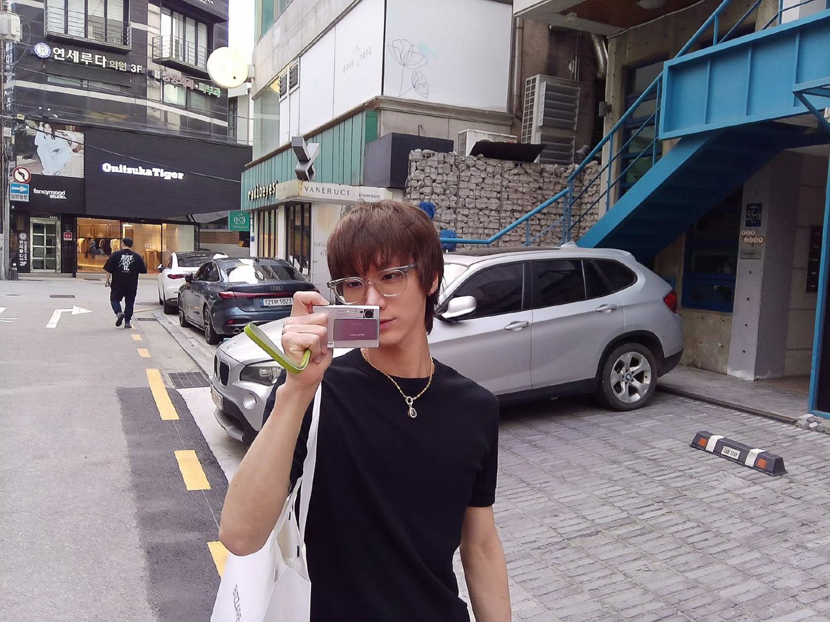 ฮอลลล์ ヅ tweet media