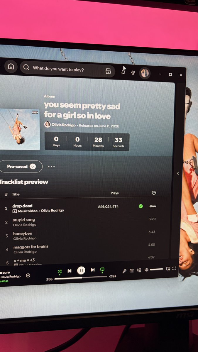 madds is a girl so in love tweet media