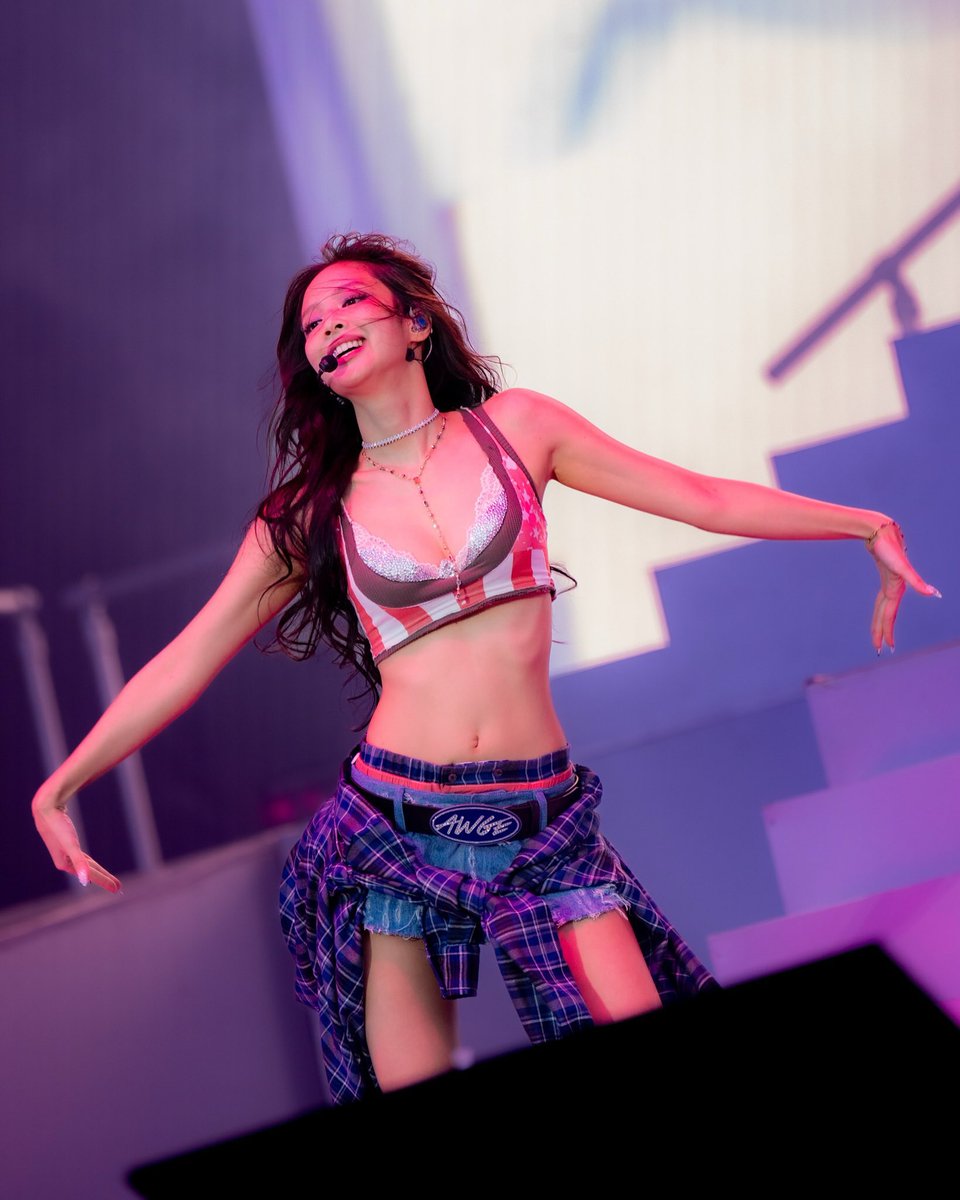 JENNIESBASE's tweet photo. 📈 #JENNIE’s “like JENNIE” performance has become the most-viewed reel ever posted by Governors Ball on Instagram. https://t.co/nRfLv8jgGn