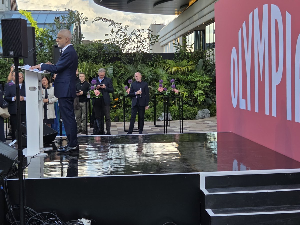 hammersmithandy's tweet photo. The @MayorofLondon opened the new Olympia this week, after ten years delivering London's entertainment hub. A spectacular new destination in the heart of Hammersmith and Fulham. https://t.co/YTFiPOm4aQ