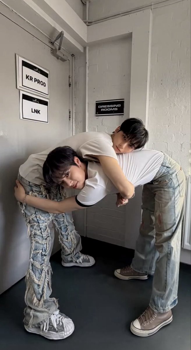 LXVEANDF3AR's tweet photo. the pride duo strikes again https://t.co/bd4yz9Ekdq