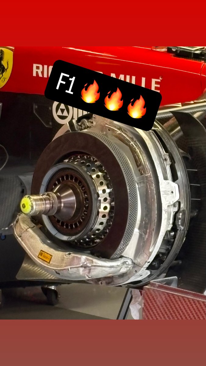 Fmontagny's tweet photo. La différence entre F1,F2 et F3 en images et en direct de Barcelone! Et oui cette semaine c'est une semaine de Grand Prix! #BarcelonaGP https://t.co/bWMBDTLdqk