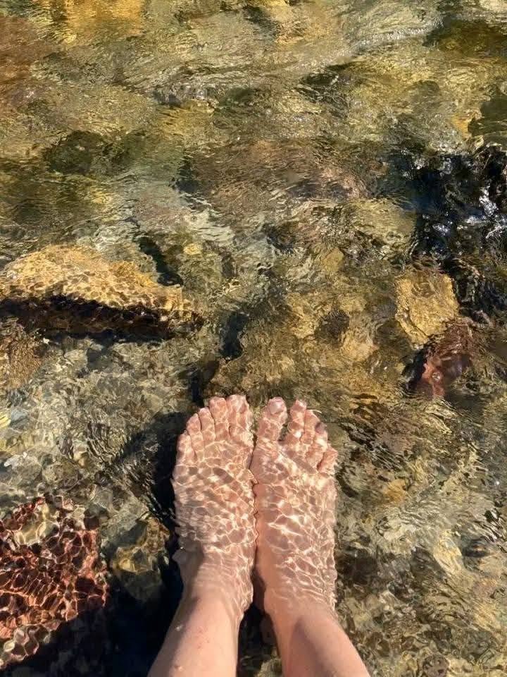 artindetails's tweet photo. me when bodies of water https://t.co/wROJftVVTd