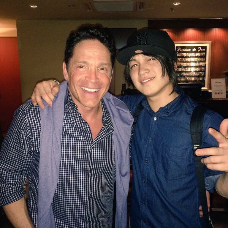 snowsaxman's tweet photo. コロナ前ぶりのDaveKoz。
一生推してる。最高。
また日本に来てくれてマジでありがとう。
全員音が良くてハッピーお祭りサックスパラダイスだった。 https://t.co/jmKhOdu5pZ