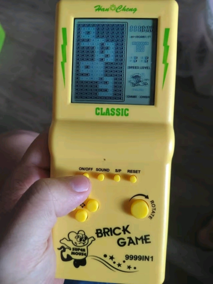 AliRamadan12's tweet photo. Locked in a 80s arcade escape room—beat all the pixel puzzles to escape before the timer hits zero! https://t.co/9TbL2Uh5lb