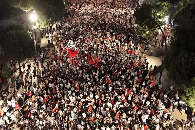 politvidchannel's tweet photo. BREAKING: The Albanian people could CHASE Jared Kushner out of Albania

Thousands Just asked ‘Kushner To Leave Albania’ https://t.co/g1Jy4FQgyT
