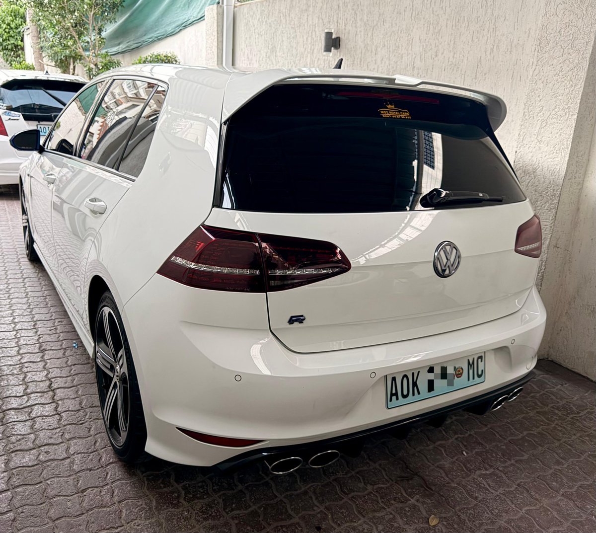 PierryCar's tweet photo. Acaba de chegar do Japao🚢 

▪️VW Golf 7R 2016

▪️BlueEdition Turbo Maior

▪️Motor 2.0 Turbo 

▪️54,000Kms 

▪️4 Pneus bons Michellin

▪️Start Butao 2 Remotes

▪️ Bancos electricos 

▪️Bluetooth/AUX/HDD

▪️ Sensores de parking 

▪️ Camera traseira https://t.co/kHBZK4GaDN