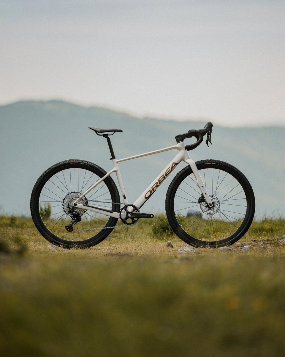 RideShimano's tweet photo. Meet the new @Orbea Terra H. Built to ride outside the lines.
Adventure-ready. Distance-hungry. Limitless. 

Available with 1x and 2x options with SHIMANO GRX or CUES.

#ShimanoGravel #Orbea https://t.co/2Og3YFxnCV