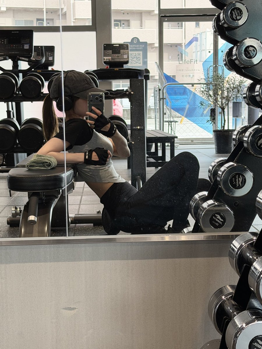ixaszn's tweet photo. ジム始めて1年経った🏋🏿 https://t.co/ZvdOjxE0bC