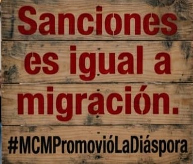 teamovenezuel3's tweet photo. Sabían que la migración la provocaron las sanciones?

Pero la diáspora apoya a la psicópata de María Corina Machado.

#MCMPromovióLaDiáspora https://t.co/Pz91V4gles