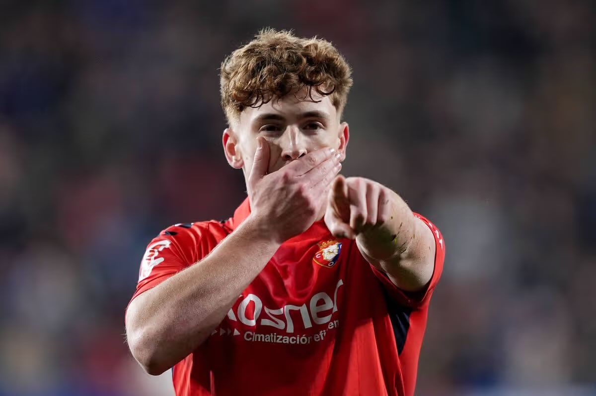 SkySports_Keith's tweet photo. 🚨 Newcastle are in talks with Osasuna over a deal to sign winger Victor Muñoz. 
👍🏽 Positive talks have taken place over the last few days, numbers have been discussed, but there is no agreement as of yet. 
💰 Reports in Spain say Osasuna value the former Real Madrid man at £35m.
💨 Speed merchant Muñoz is currently with his national team at their World Cup base camp in Tennessee.
🇪🇸 Osasuna have also recently changed coach which is complicating things further. 
🙃Newcastle are cautious after missing out on Zadok Yohanna to Brighton last week. 
#NUFC