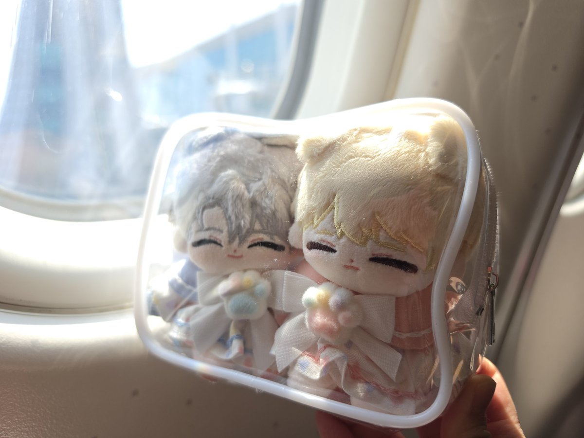 sakxaku's tweet photo. 해외 투어 중🤭 https://t.co/XVYwU7sAHE