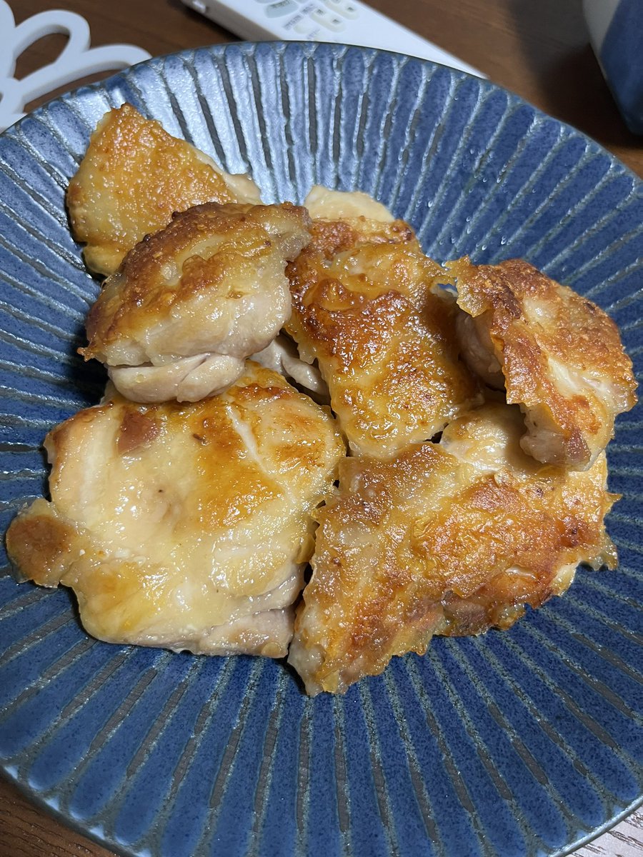 ryouridarui's tweet photo. ウマ塩チキン🐓上手に出来た😀
たくさんコメントをくださりありがとうございました🙇‍♀️1人喋りが下手くそなので助かります…😂
明日は何作ろうかな🤔 https://t.co/a3i6Z8nODx