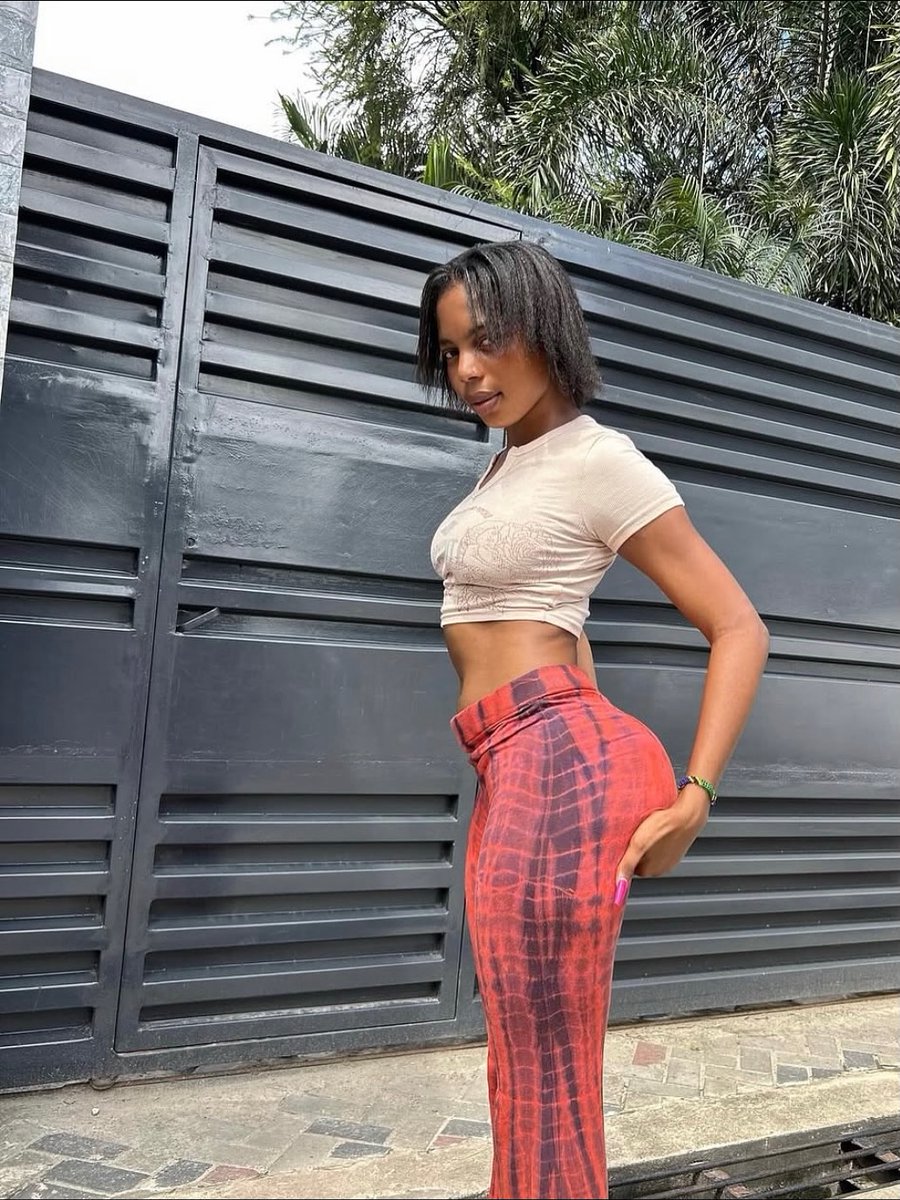 thatforexguy3's tweet photo. Real men will always choose ass over boobs all-day 🤤 https://t.co/uaW2c85pzV
