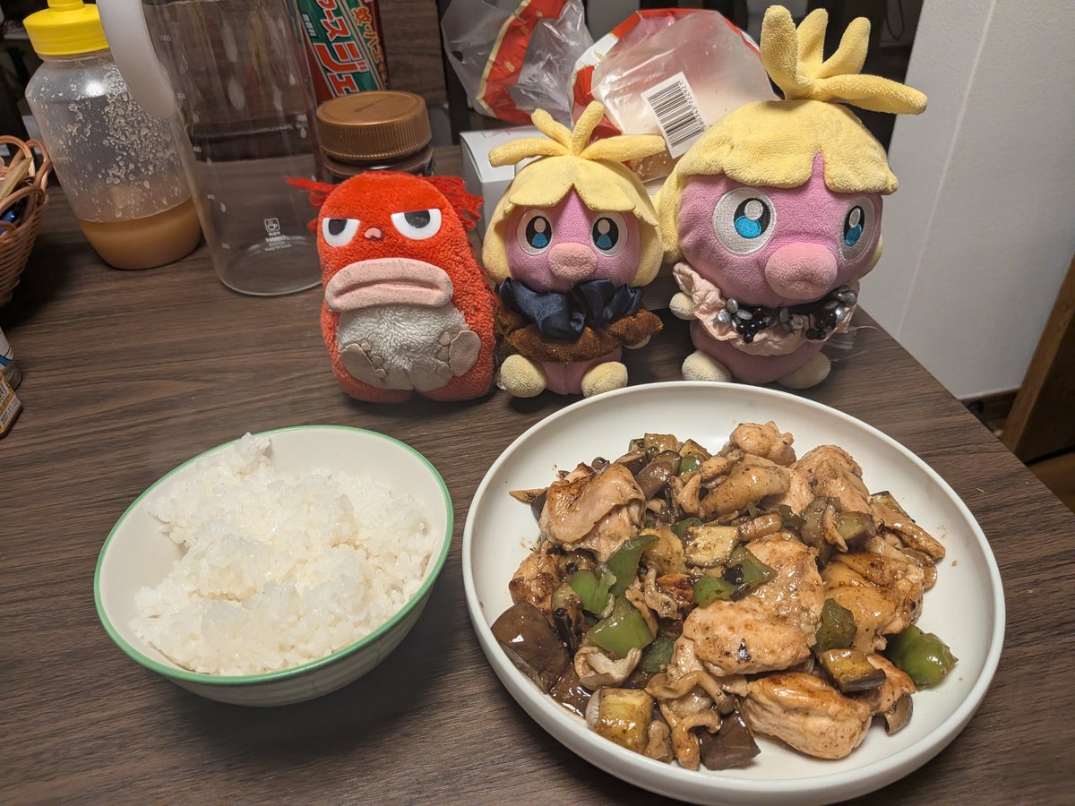 Nenmin's tweet photo. 鶏肉スパイシー炒め https://t.co/NdygS0RLEx
