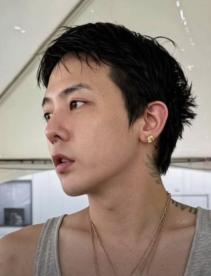 nynynynyyy_'s tweet photo. gdragon bareface vs rm bareface https://t.co/5kOdZhGtoE