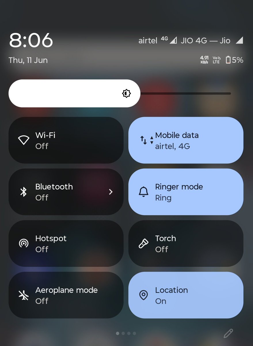 pavanhvraj's tweet photo. After airtel lunched priority postpaid and we  prepaid users are not getting 4+ instead single band 4g only airtel making partially and internet getting slow @airtelindia @TRAI https://t.co/FNtVlIf6CS