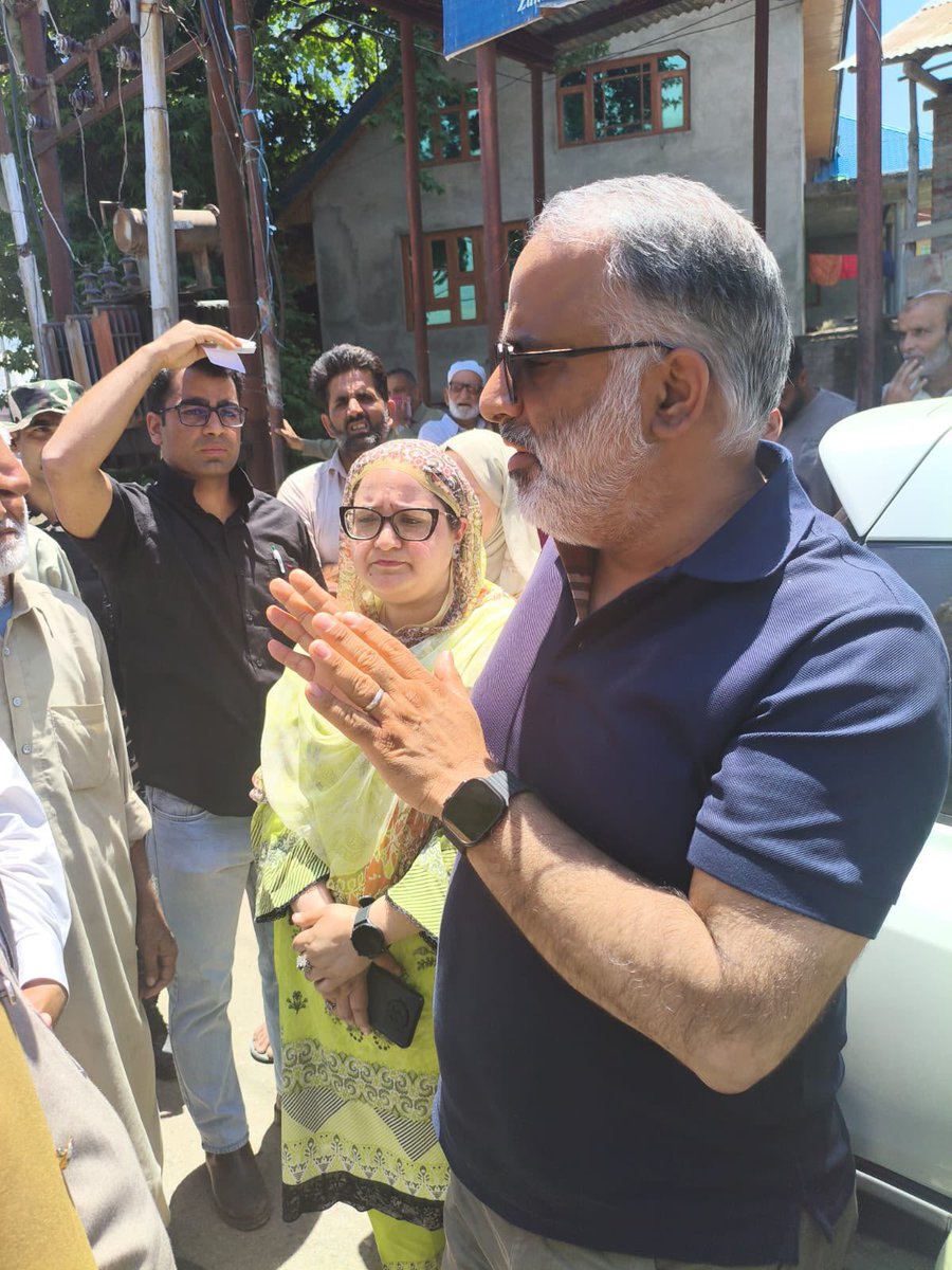salmanalisagar's tweet photo. Visited Syedpora Hamchi today and interacted with local residents, who apprised me of the severe water supply and irrigation crisis being faced by the area. The issue is causing immense hardship to both households and farmers during this crucial season.

I immediately took up the matter with the Hon’ble Chief Minister’s @OmarAbdullah sahabs ( @CM_JnK ) which responded promptly and initiated necessary steps for immediate relief. I am hopeful that the affected residents will soon see a positive outcome.

The concerns raised by the locals are genuine and well-founded which highlights the acute shortage of irrigation water due to reduced discharge in the Sindh Extension Canal.

I will also be convening a detailed meeting with the concerned departments to work out a comprehensive and permanent solution to the water supply and irrigation issues of the area. The welfare of our people and protection of our farmers’ interests remains my top priority.
@MLAHAZRATBAL 
@IrfanZehgeer