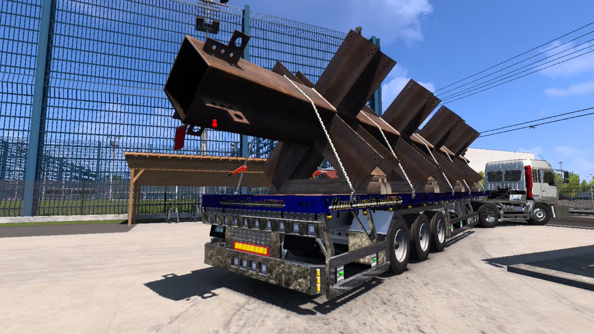nobu2685's tweet photo. 今日の積み荷は長いなぁ～！
#ets2jp　#ｸﾗﾓﾁｱさんありがとうございます！
#DYAKNESS #ChibisukeWorks #HAJIME陸送
すてきなmodばかりです https://t.co/sve0K5RFM3