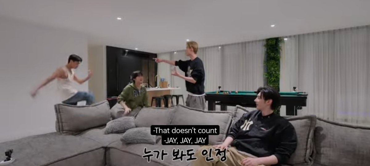 wonniesgardn's tweet photo. riki using the father card to make them take his answer and the editor [he looks like he might cry if they reject it].

that's everyone's baby. 😔🥀 https://t.co/f3dTy5vGKH