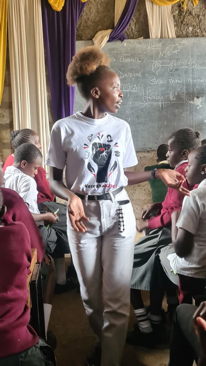 Muthini2004's tweet photo. We had an amazing session on mental health with @AnyangoAgneta ,@OdewoB254 and Sydney Oricho at Excellent Primary school. We were able to teach them on how to handle stress, take care of their mental health and also on how to face peer influence. Thank you @CMETrust . https://t.co/b6JYnKztm1