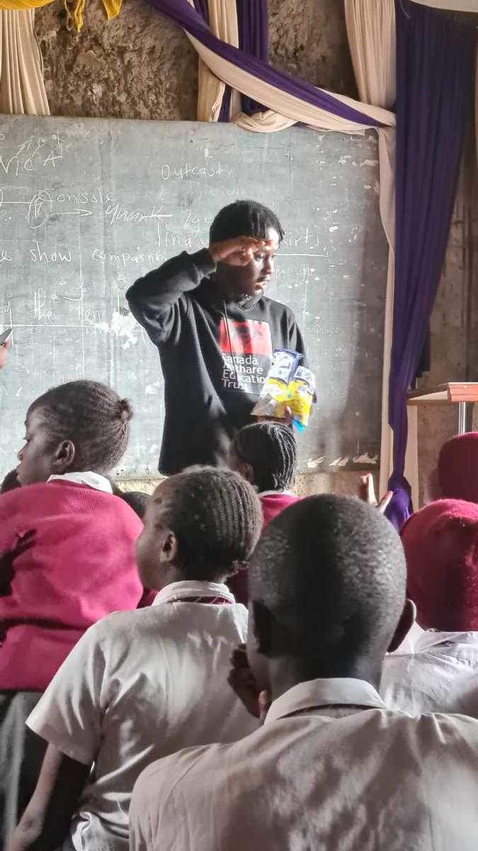 Muthini2004's tweet photo. We had an amazing session on mental health with @AnyangoAgneta ,@OdewoB254 and Sydney Oricho at Excellent Primary school. We were able to teach them on how to handle stress, take care of their mental health and also on how to face peer influence. Thank you @CMETrust . https://t.co/b6JYnKztm1