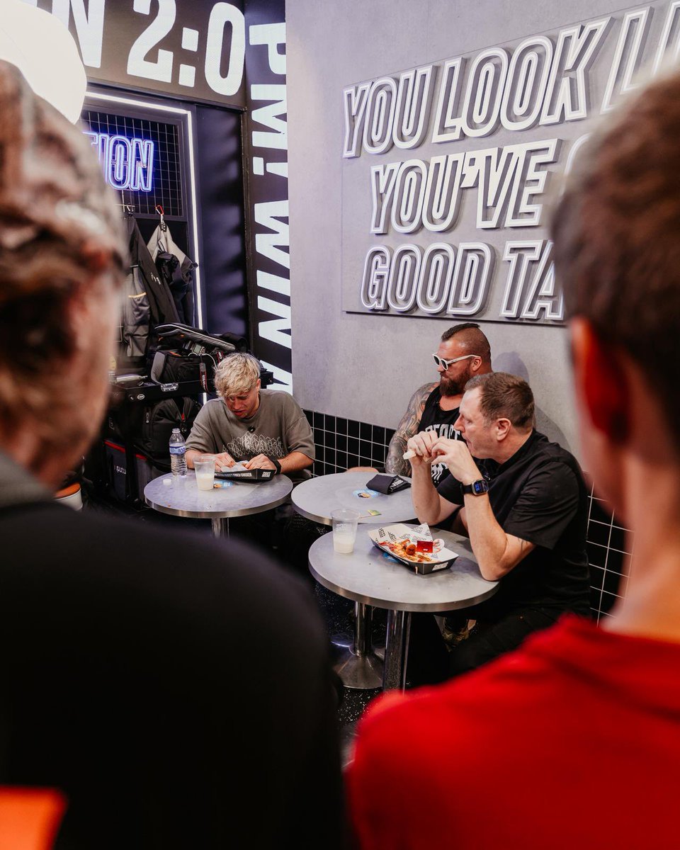 MisfitsBoxing's tweet photo. Eating challenge with @eatsides 🔥

#FuryHall | June 13 | Get your PPV: @DAZNBoxing https://t.co/WOXDouLsQ7