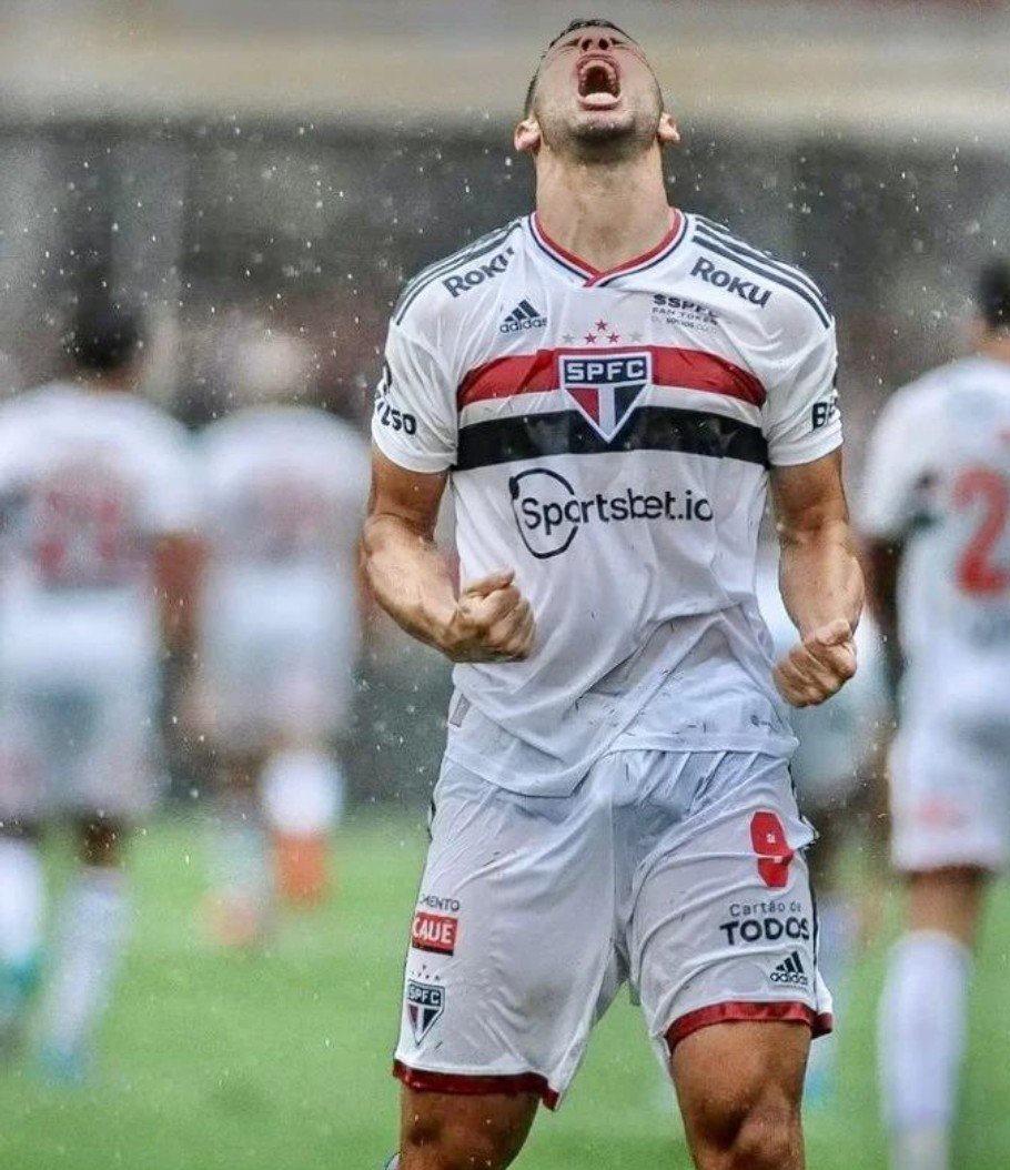 BocaJrsSports's tweet photo. Jonathan Calleri, el 9 que pidió Arruabarrena. https://t.co/mtaigIWabu