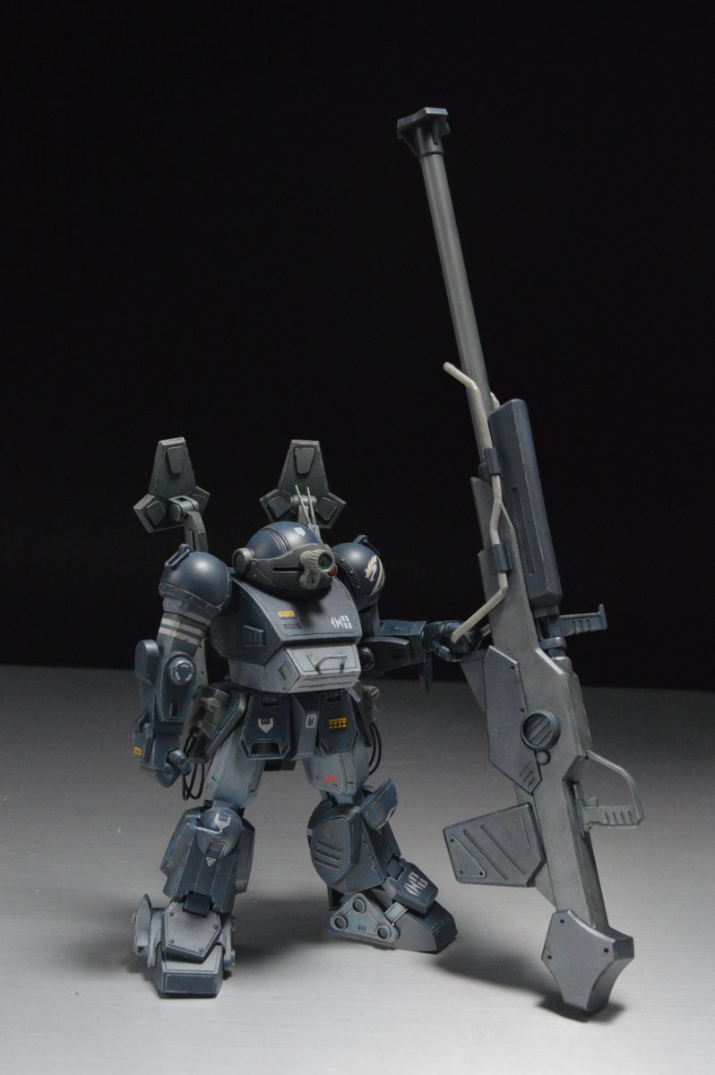 kuronu_15's tweet photo. #コマンドフォークトデカール
#コマンドフォークト
WAVE 1/35改造 ボックメッサー機 完成！
今回の鬼門ですね。何とか射撃��勢もできます！
アンチマテリアルライフルも立体で見ると映える装備です。ライフルは当時の作例でもサイズがまちまちですが、今回は35MAX当たりのバランスを参考にしました。 https://t.co/hi5toLwlH3