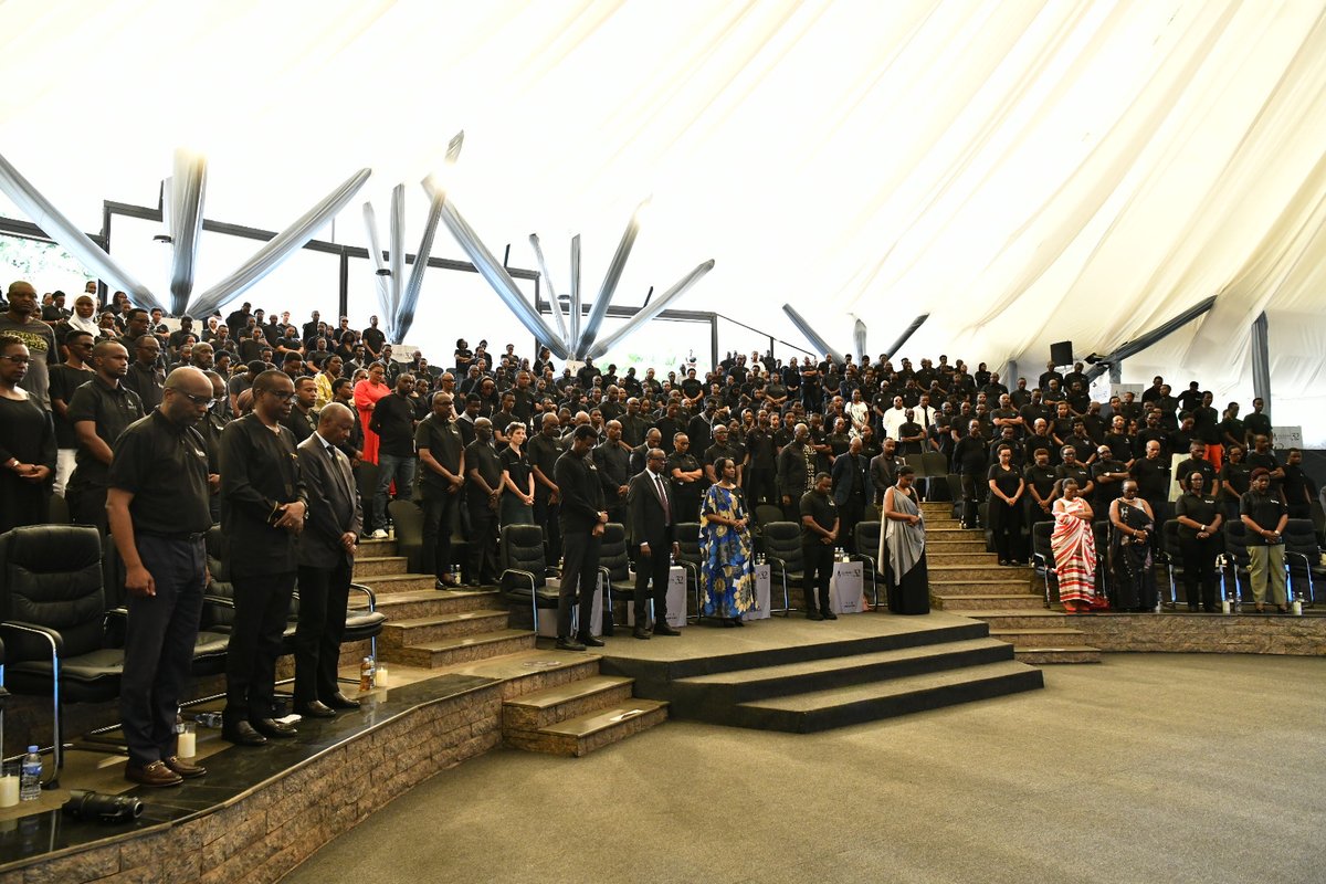 Kigali_Memorial's tweet photo. @Unity_MemoryRw @RwandaYouthArts @Rwanda_Sports Their commemoration also included a tour of the memorial exhibits, listening to survivor testimonies, and reflections on the history and lasting impact of the Genocide. An important moment of remembrance and learning. #Kwibuka32 https://t.co/eXYZlwY2Hk