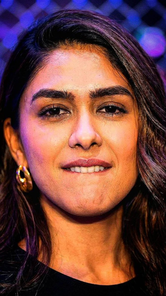 Actress World tweet media