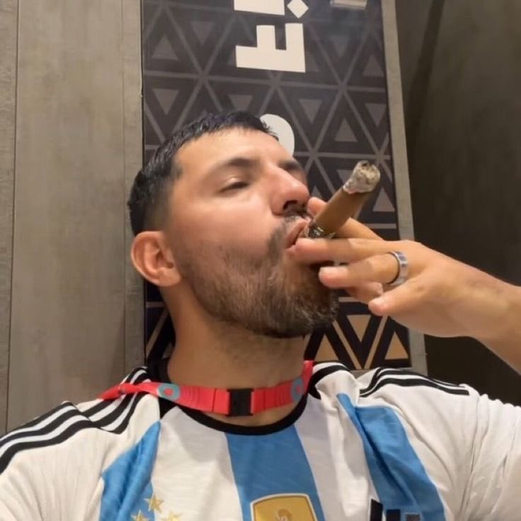 peytonhans_'s tweet photo. hoy empieza el mundial pero no ESE mundial https://t.co/7U5yKpZ8rs
