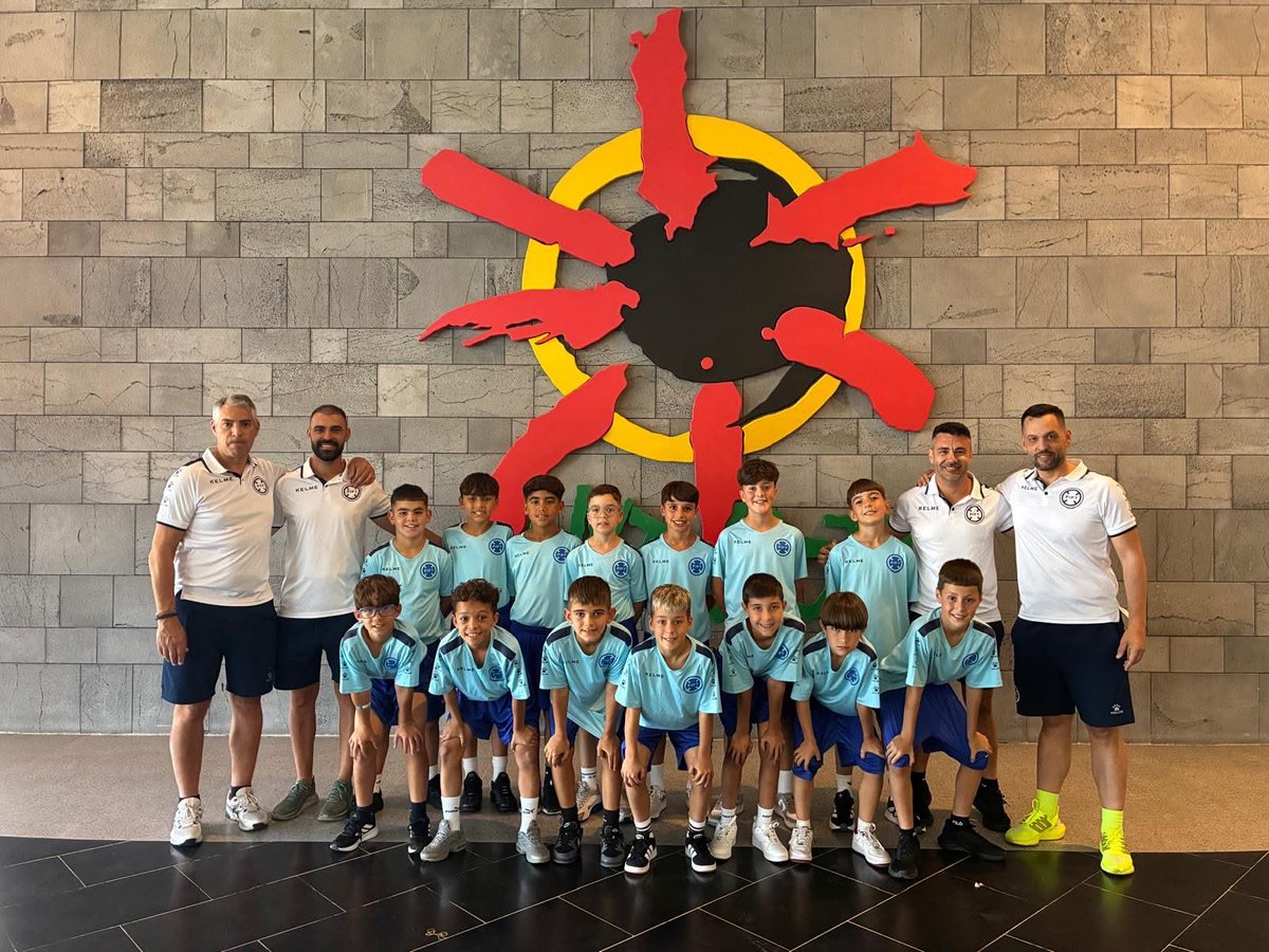 FIFTenerife's tweet photo. 🏆| La selección de Tenerife Sub-10 Masculina de fútbol participa en la San Bartolomé Cup 2026

🌋 El combinado insular Benjamín participa en la tercera edición del torneo de fútbol base del municipio batatero de la isla de Lanzarote

➕ℹ  https://t.co/yliN7r40y0

#SomosFIFT https://t.co/ejV4Nzo8it