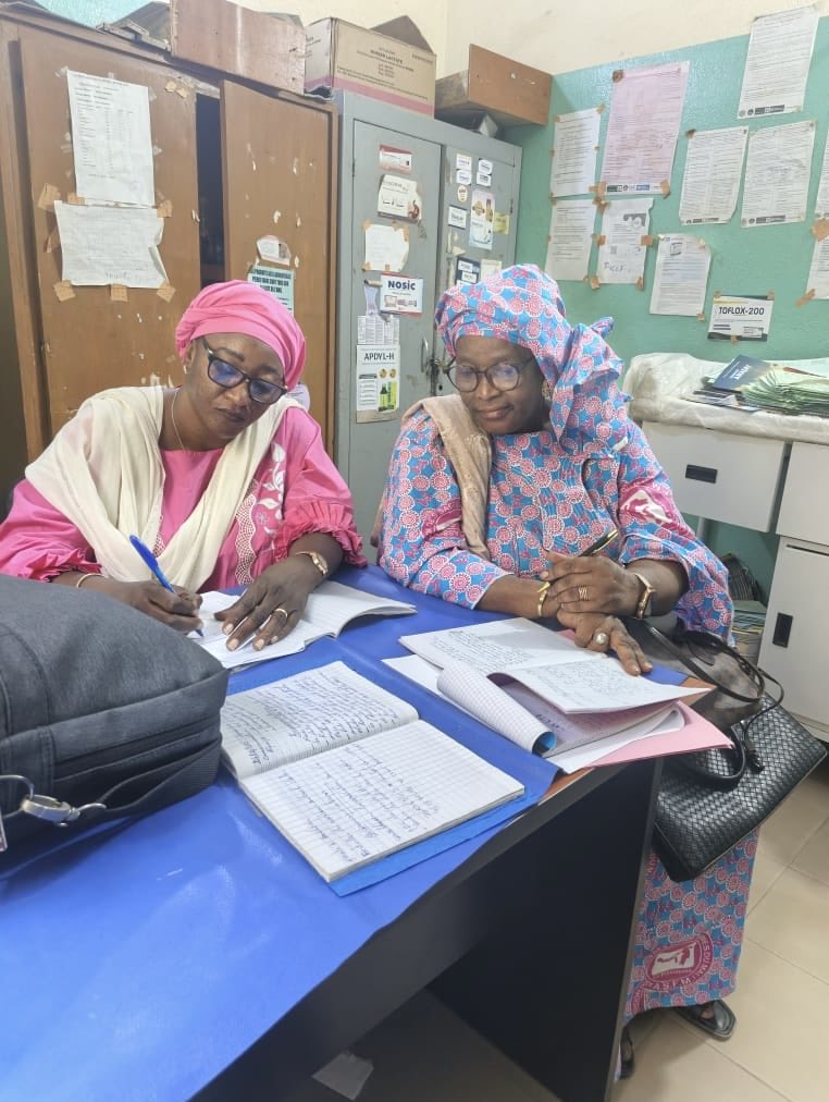 Umrss_Mali's tweet photo. L’@Umrss_Mali poursuit son engagement pour renforcer la prise en charge des Violences Basées sur le Genre au Mali.

🔗 Plus de détails : [https://t.co/df7oKgR3DD]

#UMRSS #ViolencesBaseesSurLeGenre #Mali https://t.co/hSBz5bJ5oV